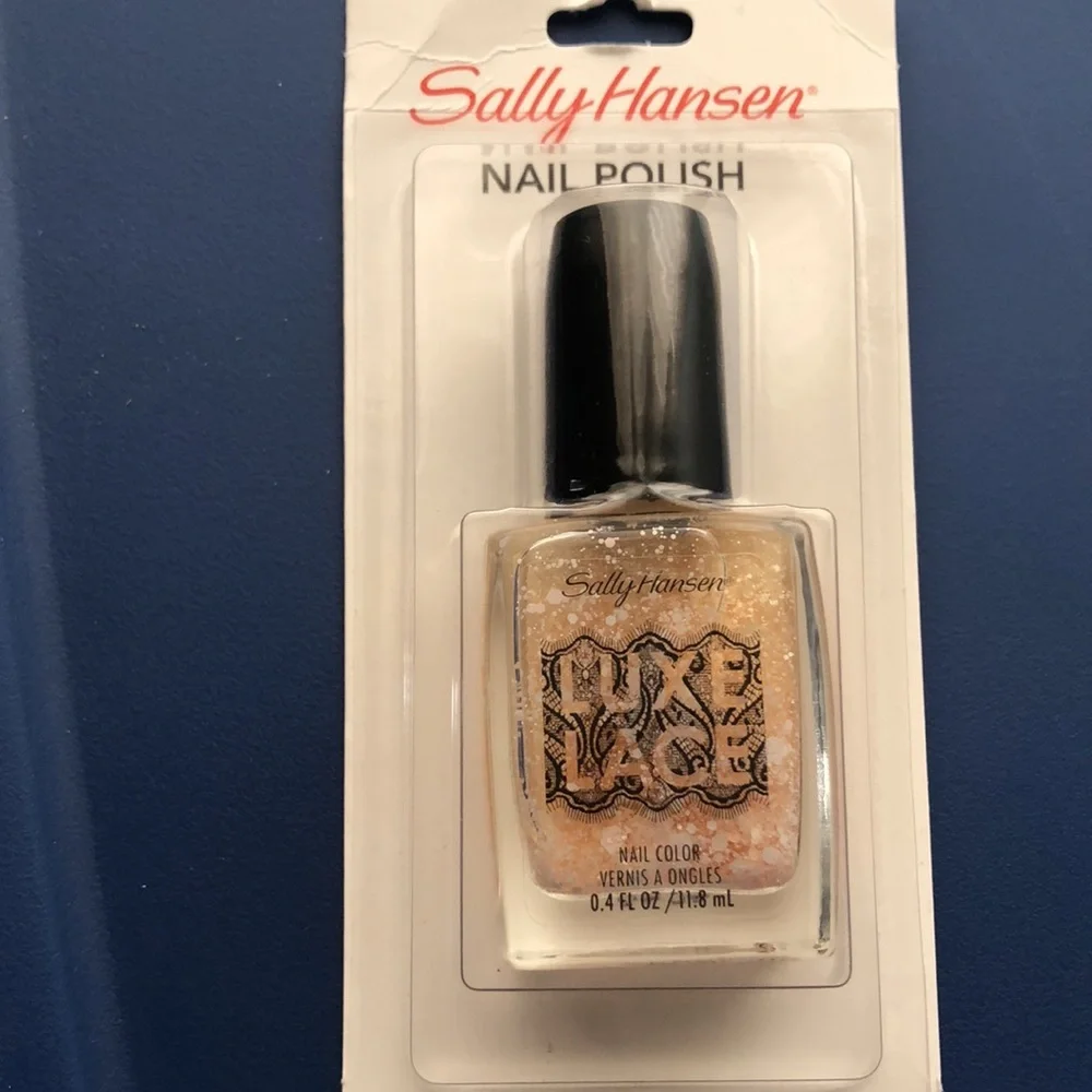 2‎ Sally Hansen 810 Intimate Luxe Lace Nail Polish new FREE